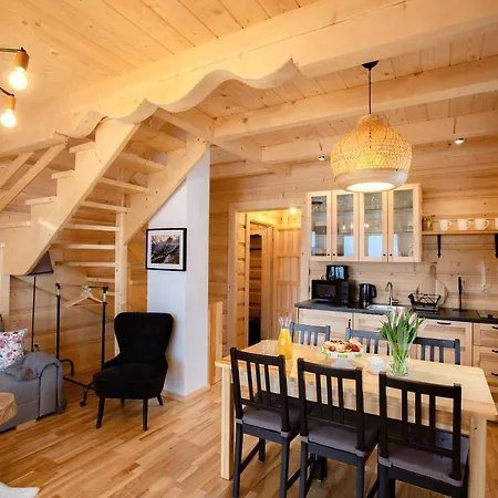 Widokowe -przystanek Salamandra Horská chata *