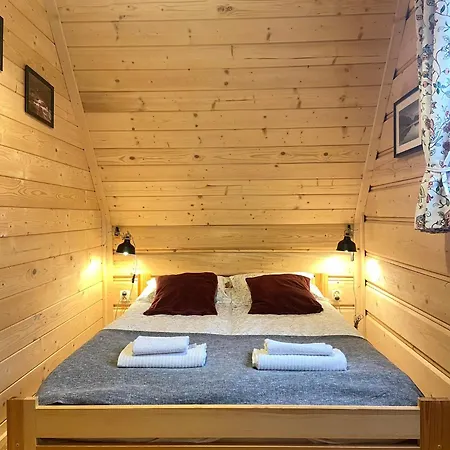 Widokowe -przystanek Salamandra Horská chata Kościelisko